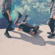 Local Natives – Hummingbird